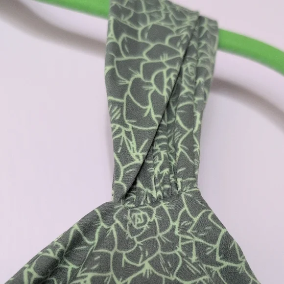 BuffBunny Collection Aloe Sports Bra Eden Green Floral Print Succulent size S - Picture 4 of 10